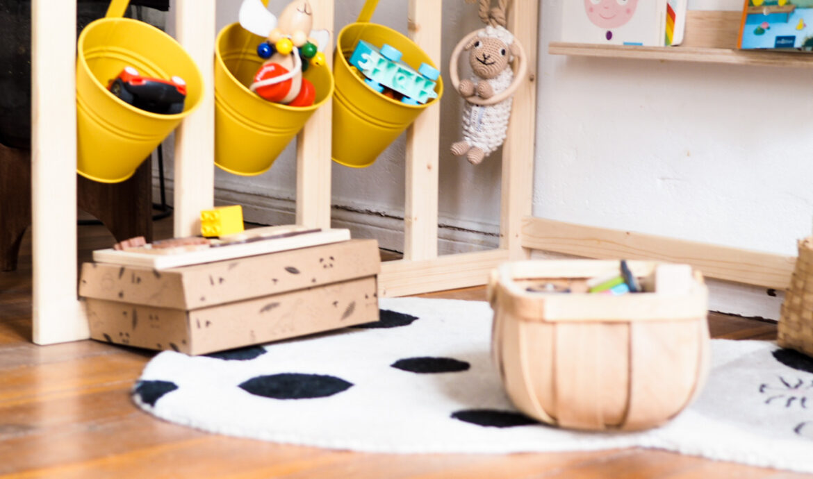 Montessori Spielhaus Holz 